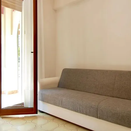 Appartement Con Giardino E Posto Auto