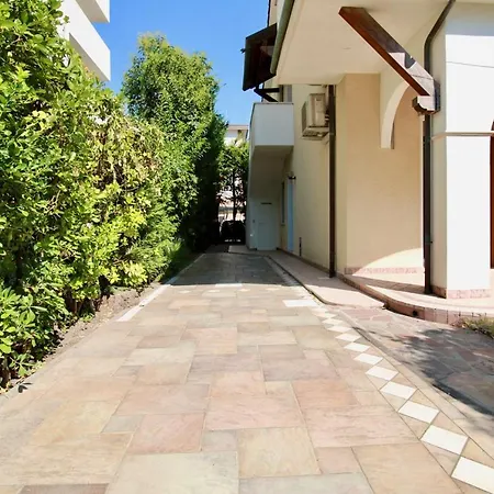 Appartement Con Giardino E Posto Auto *